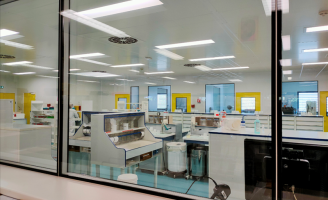 Fabrication de médicaments sur mesure a la demande des médecins pour les patients de la région