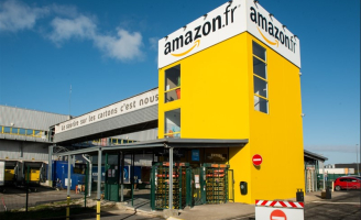 Pour votre entrée sur site, dirigez-vous vers la tour jaune, et sonnez à l'interphone.