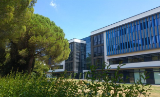 MpTC building with plants